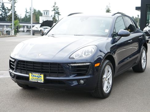 Used 2017 Porsche Macan AWD/4WD image 9
