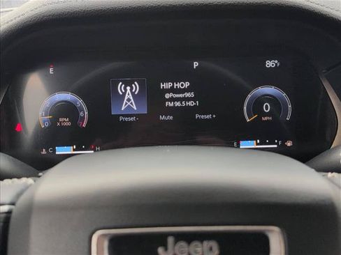 Used 2021 Jeep Grand Cherokee L Limited RWD image 16