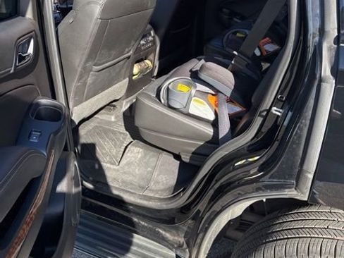 Used 2018 Chevrolet Tahoe Premier image 17