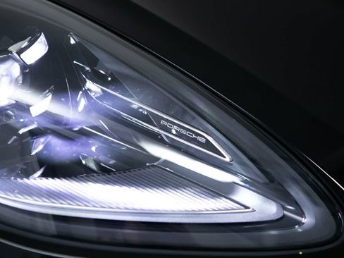 New 2026 Porsche Macan S AWD/4WD image 16