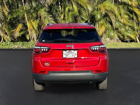 New 2026 Jeep Compass Latitude image 4