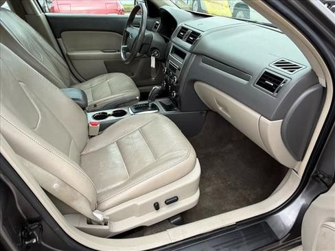 Used 2012 Ford Fusion SEL FWD image 17