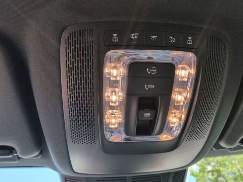 Used 2024 Mercedes-Benz GLS 450 4MATIC image 33