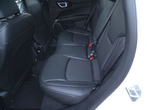 New 2026 Jeep Compass Latitude image 6