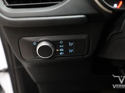 Used 2022 Ford Escape SE FWD image 17