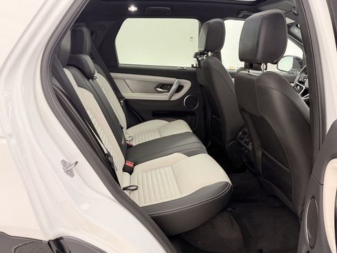 New 2025 Land Rover Discovery Sport Dynamic SE image 34