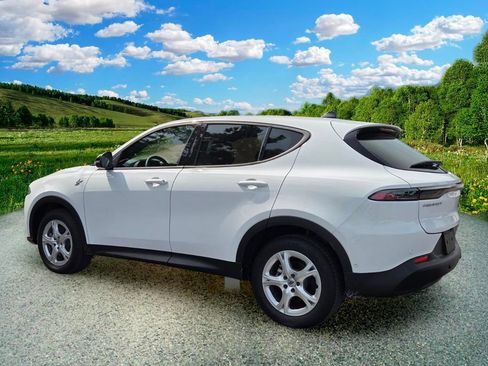 New 2025 Dodge Hornet GT w/ Tech Pack AWD/4WD image 4