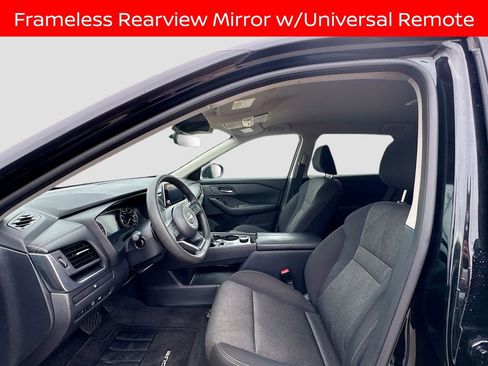 Used 2024 Nissan Rogue SV AWD/4WD image 17