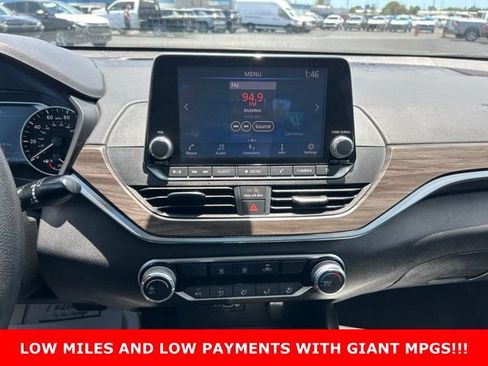 Used 2023 Nissan Altima 2.5 SV FWD image 21
