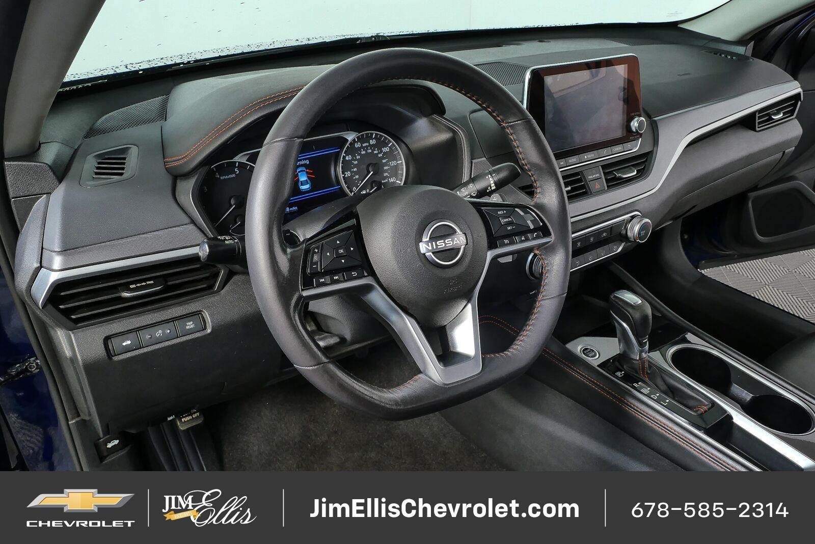Used 2024 Nissan Altima 2.5 SR FWD image 5