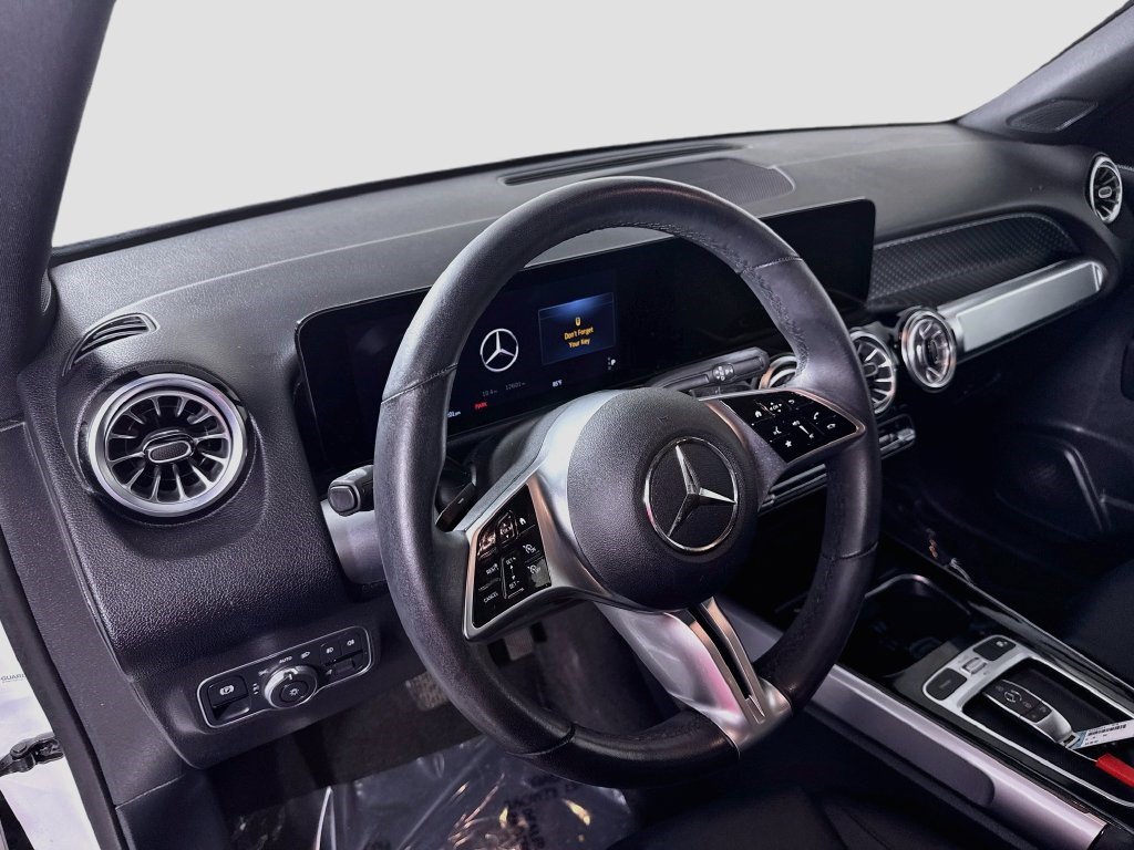 Used 2024 Mercedes-Benz GLB 250 image 21