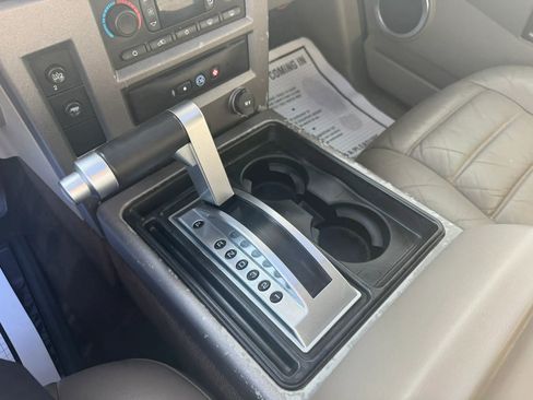 Used 2004 HUMMER H2 w/ Preferred Equipment Group image 12
