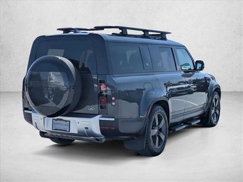 Certified 2023 Land Rover Defender 130 SE AWD/4WD image 5