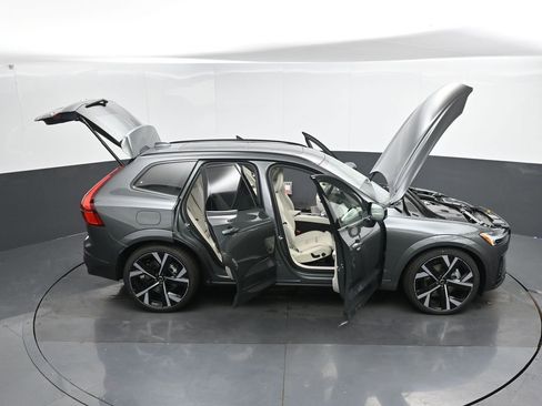 New 2026 Volvo XC60 T8 Ultra image 48