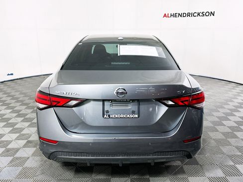 Used 2022 Nissan Sentra SV image 4