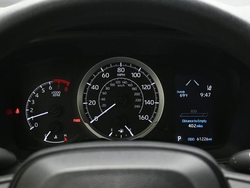 Used 2022 Toyota Corolla LE FWD image 18
