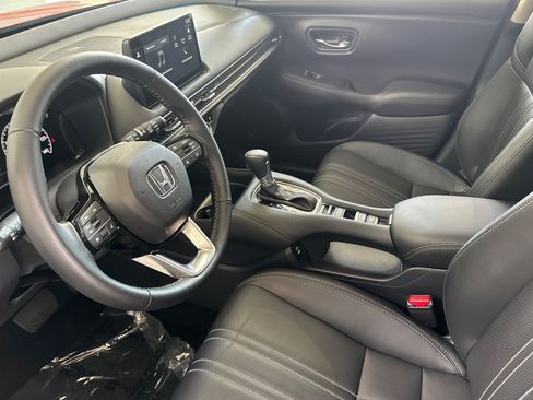 Used 2026 Honda HR-V EX-L image 11