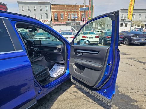 Used 2023 Honda CR-V Sport Touring image 11