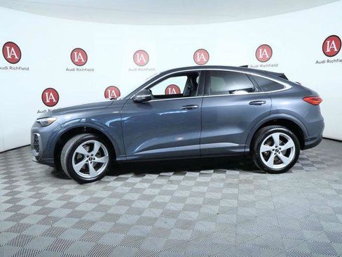 Used 2025 Audi Q5 Premium Plus w/ Premium Plus AWD/4WD image 5