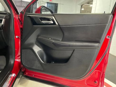 Used 2023 Mitsubishi Outlander SE image 27