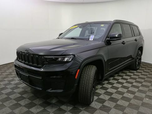 Used 2023 Jeep Grand Cherokee L Laredo AWD/4WD image 5