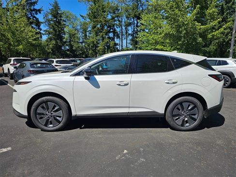 New 2025 Nissan Murano SL image 8