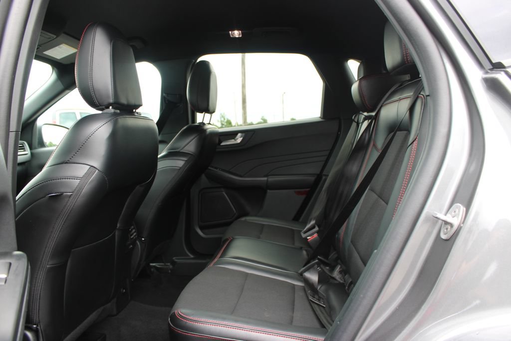 Used 2025 Ford Escape ST-Line FWD image 23