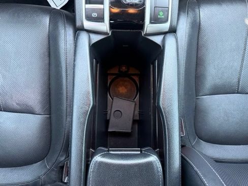 Used 2017 Honda Civic Touring image 28