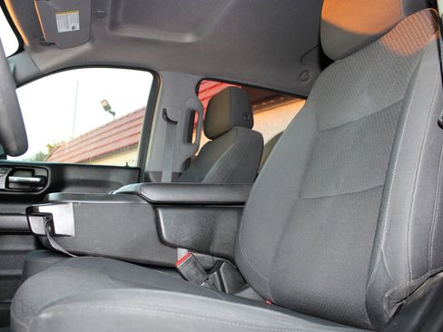 Used 2021 Chevrolet Silverado 1500 Custom image 22