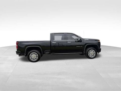 Used 2022 Chevrolet Silverado 2500 High Country w/ Technology Package AWD/4WD image 8