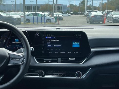 Used 2025 Chevrolet Equinox LT image 21