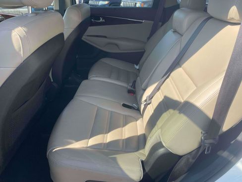 Used 2016 Kia Sorento EX w/ EX Premium Package FWD image 15