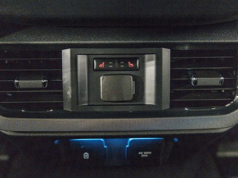 Used 2025 Ford F150 Platinum AWD/4WD image 40