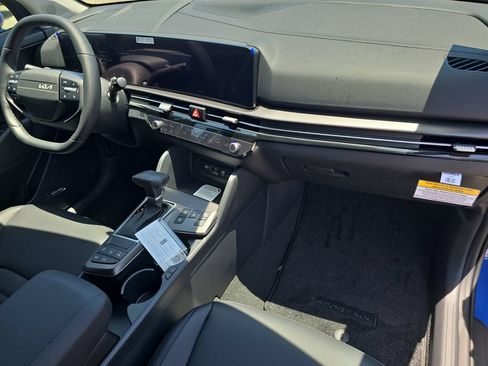 New 2026 Kia Sportage SX FWD image 12