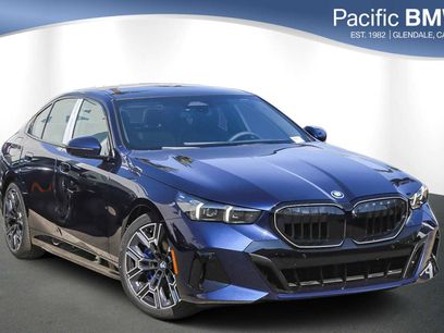 New 2026 BMW 550e xDrive w/ Premium Package