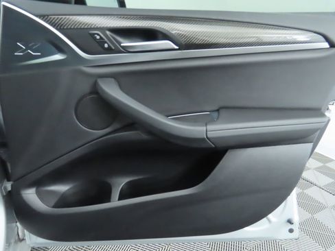 Used 2021 BMW X4 xDrive30i w/ M Sport Package image 26