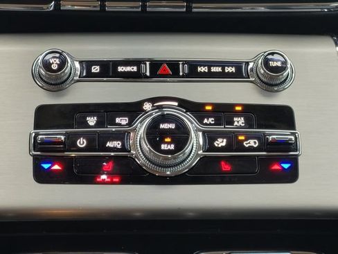 Used 2022 Lincoln Aviator AWD w/ Class IV Trailer Tow Package image 17
