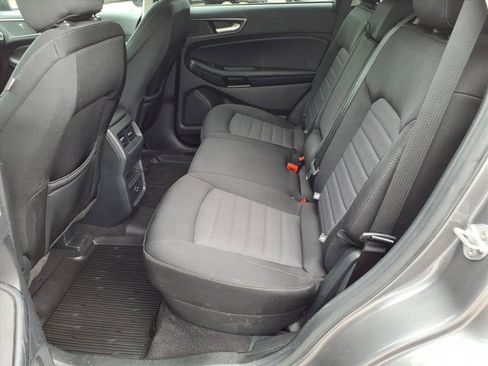 Used 2022 Ford Edge SE w/ Black Appearance Package AWD/4WD image 4