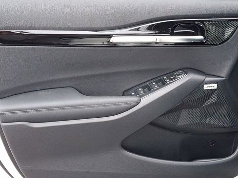 New 2026 Kia Seltos SX image 8