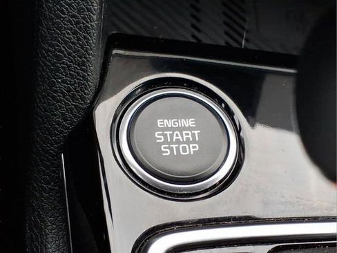 Used 2025 Kia Sportage X-Line w/ Premium Package image 23