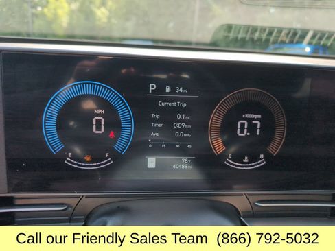 Used 2025 Hyundai Kona SEL AWD/4WD image 16