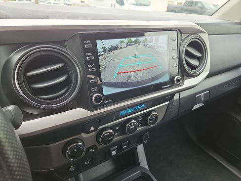 Used 2022 Toyota Tacoma SR5 w/ Trail Edition AWD/4WD image 17