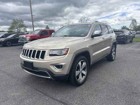 Used 2014 Jeep Grand Cherokee Limited w/ Luxury Group II AWD/4WD image 3