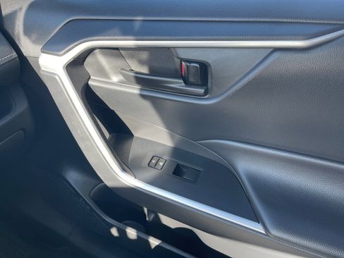 Certified 2023 Toyota RAV4 LE image 21