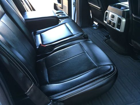 Used 2018 Ford F150 Lariat w/ Equipment Group 502A Luxury AWD/4WD image 30