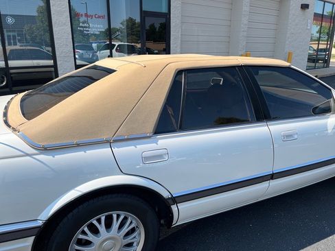 Used 1994 Cadillac Seville SLS image 11