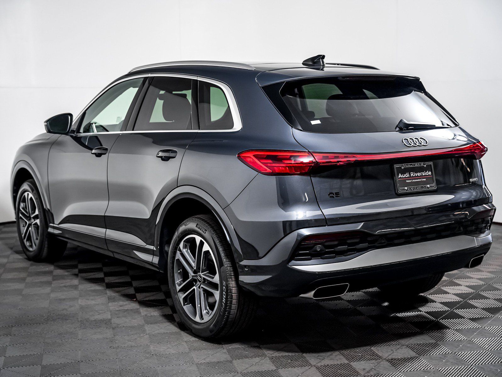 New 2026 Audi Q5 Premium AWD/4WD image 2