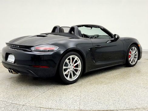 Used 2018 Porsche 718 Boxster S image 5