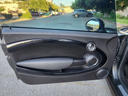 Used 2013 MINI Cooper S image 17