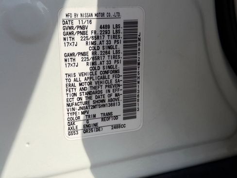 Used 2017 Nissan Rogue SV image 29